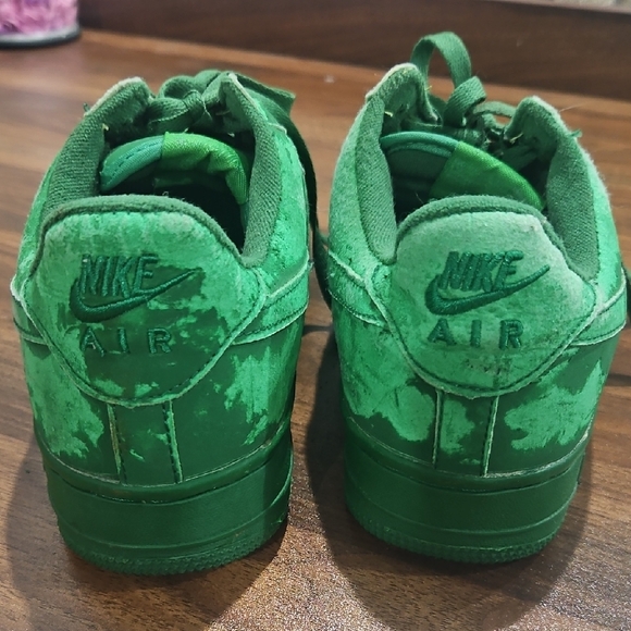 Nike Forest Green AF1 Sneakers - Picture 5 of 8